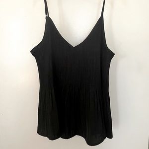 Express Black flowy tank, New condition